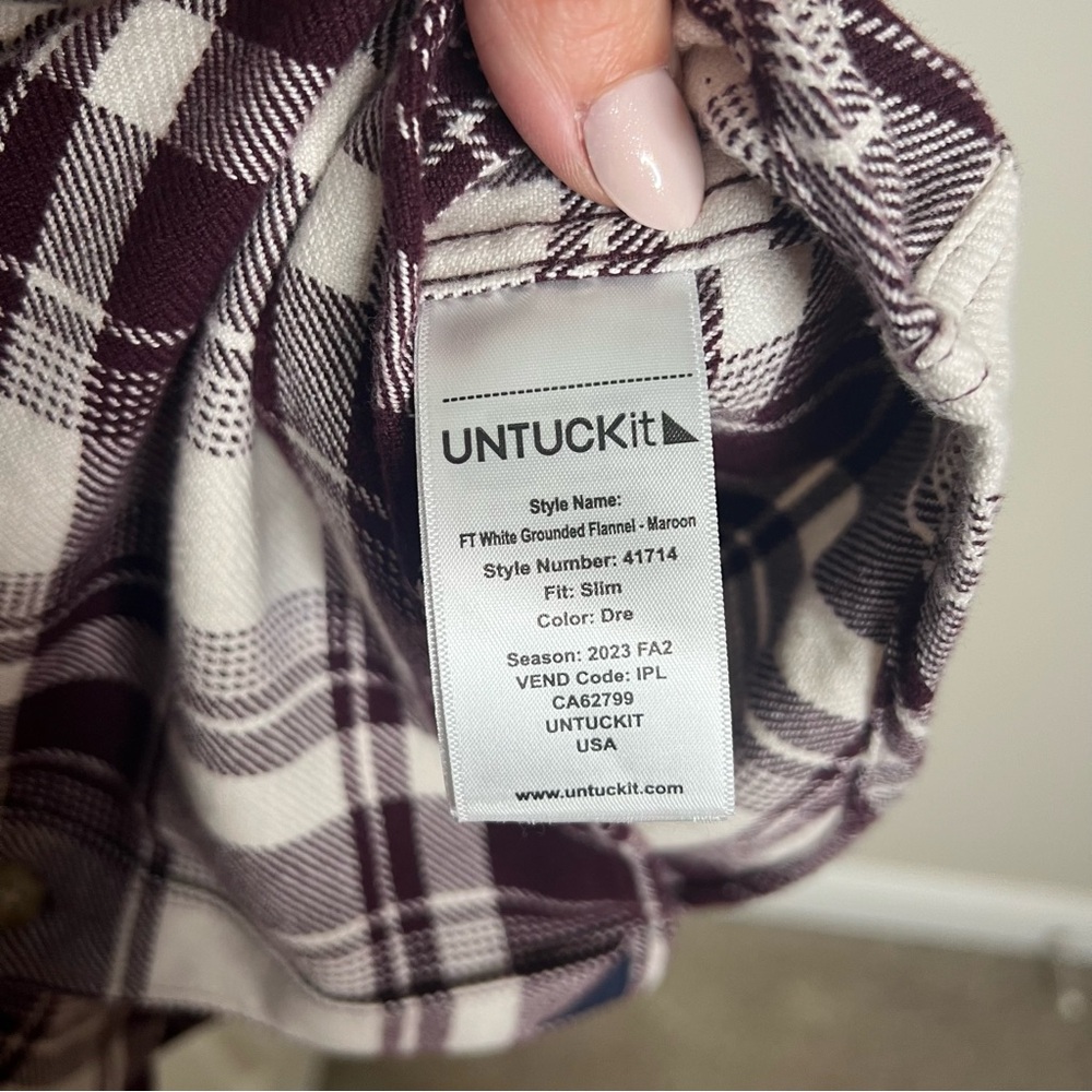 UNTUCKit Men’s Button Down Plaid Flannel Shirt- Burgundy and Cream size Large - Picture 5 of 6